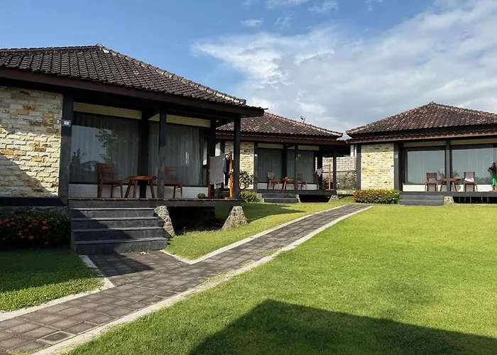 Hi Blue Bali Melasti Dive 3* 卡朗阿森